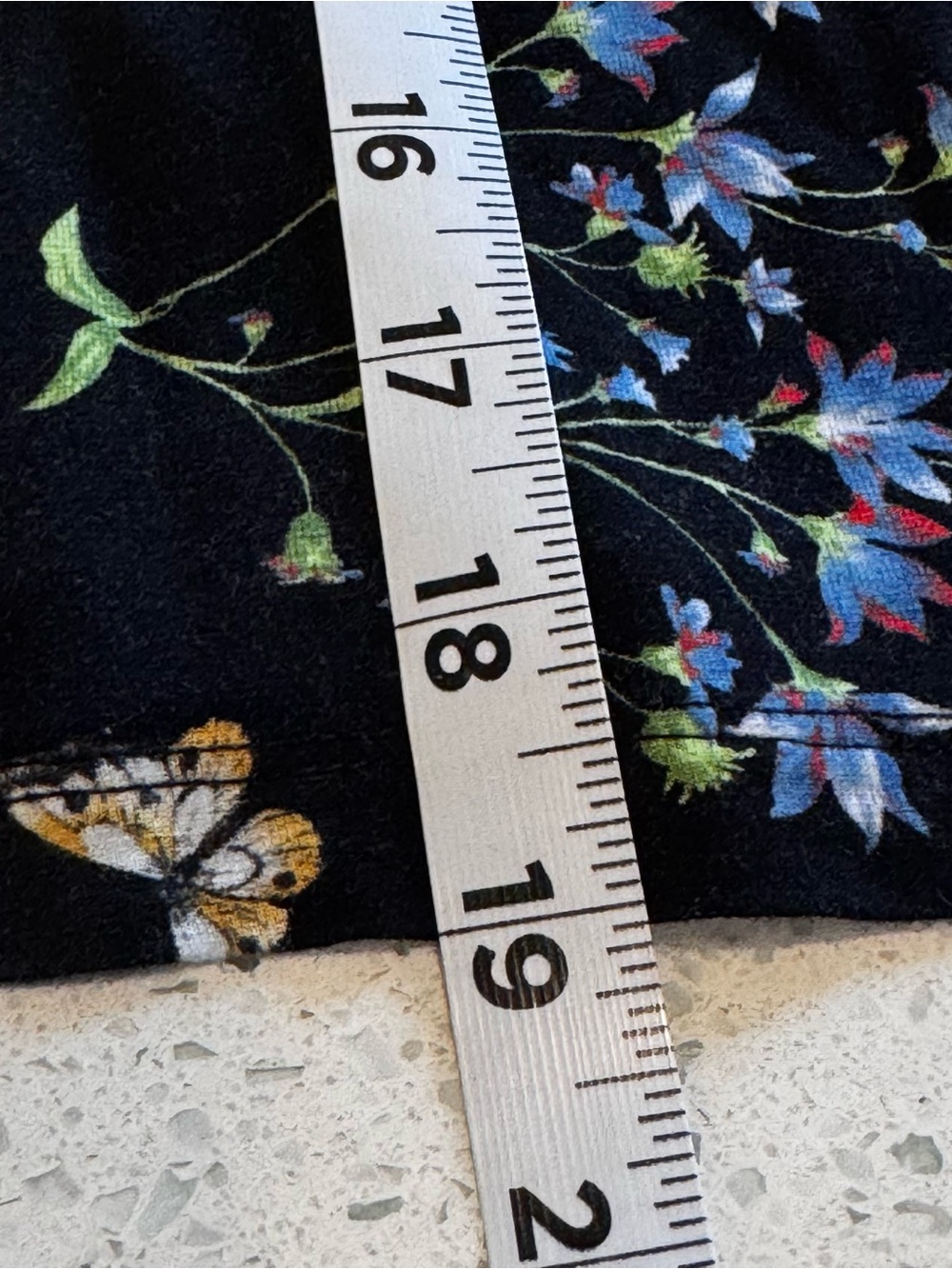 Alice + Olivia Delaina Floral Butterfly Long Sleeve Top Black Small - Picture 9 of 11